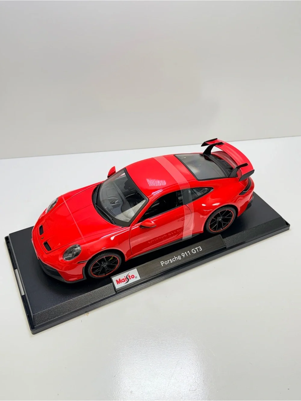 Maisto Red Porsche 911 GT3 Die-Cast Car - Special Edition